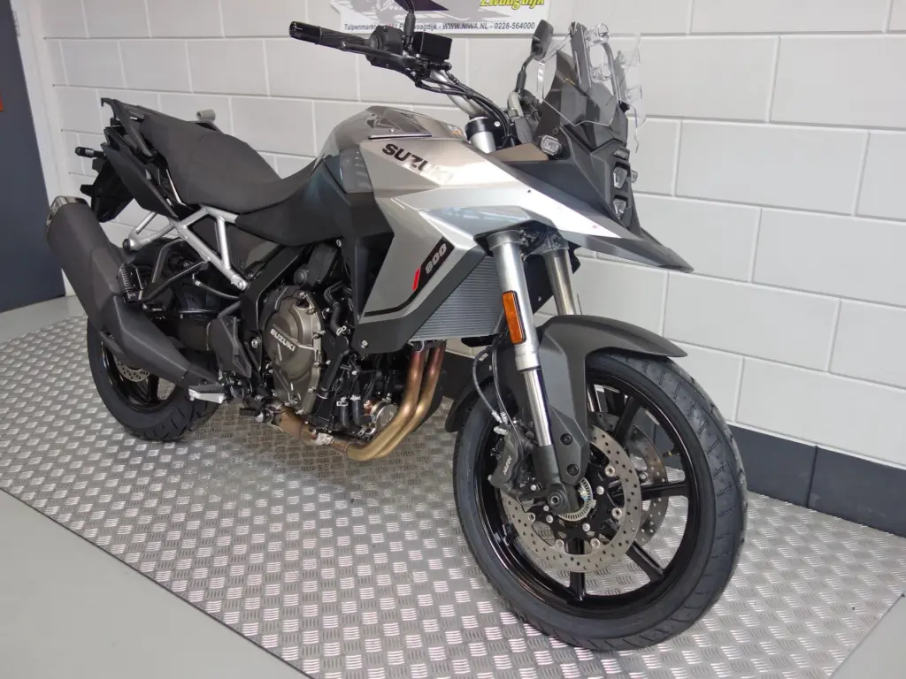 Nieuwe Suzuki V-Strom tour met cc motor uit 2026 bij NIWA Motoren