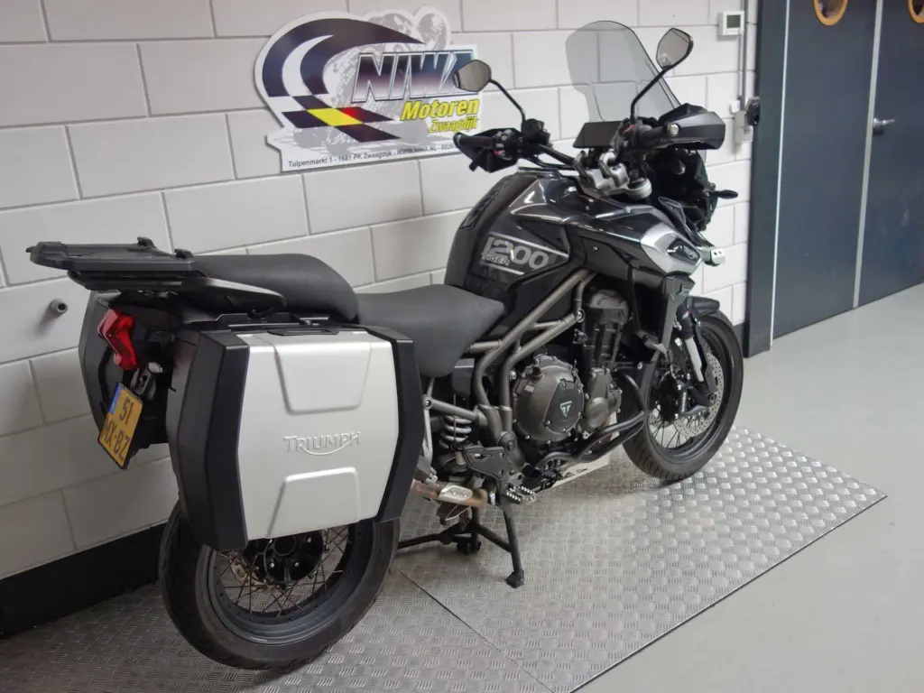 Gebruikte Triumph Tiger tour met 1215cc motor uit 2019 bij NIWA Motoren