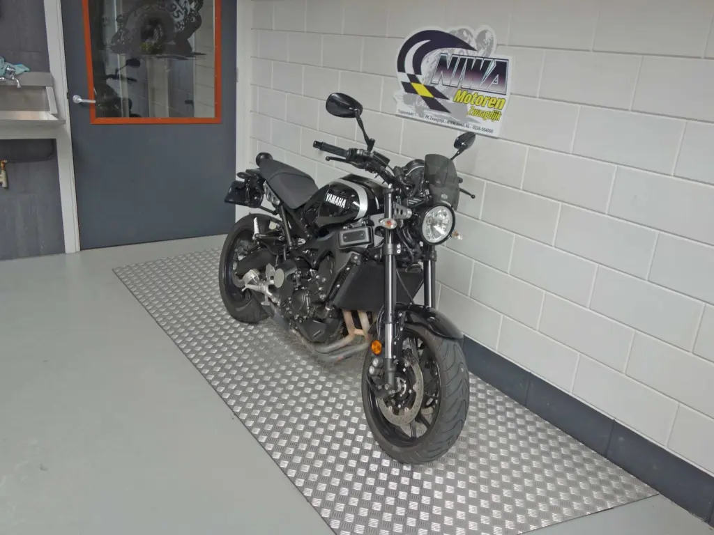 Gebruikte Yamaha XSR sport met 847cc motor uit 2019 bij NIWA Motoren