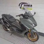 Gebruikte Yamaha T-MAX motorscooter met 562cc motor uit 2020 bij NIWA Motoren