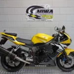 Gebruikte Yamaha YZF supersport met 600cc motor uit 2004 bij NIWA Motoren